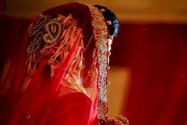 পুলিশ আসার খবরে বধূ নিতে আসেননি বর!