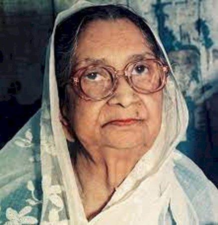 বেগম সুফিয়া কামালের মৃত্যুবার্ষিকী আজ